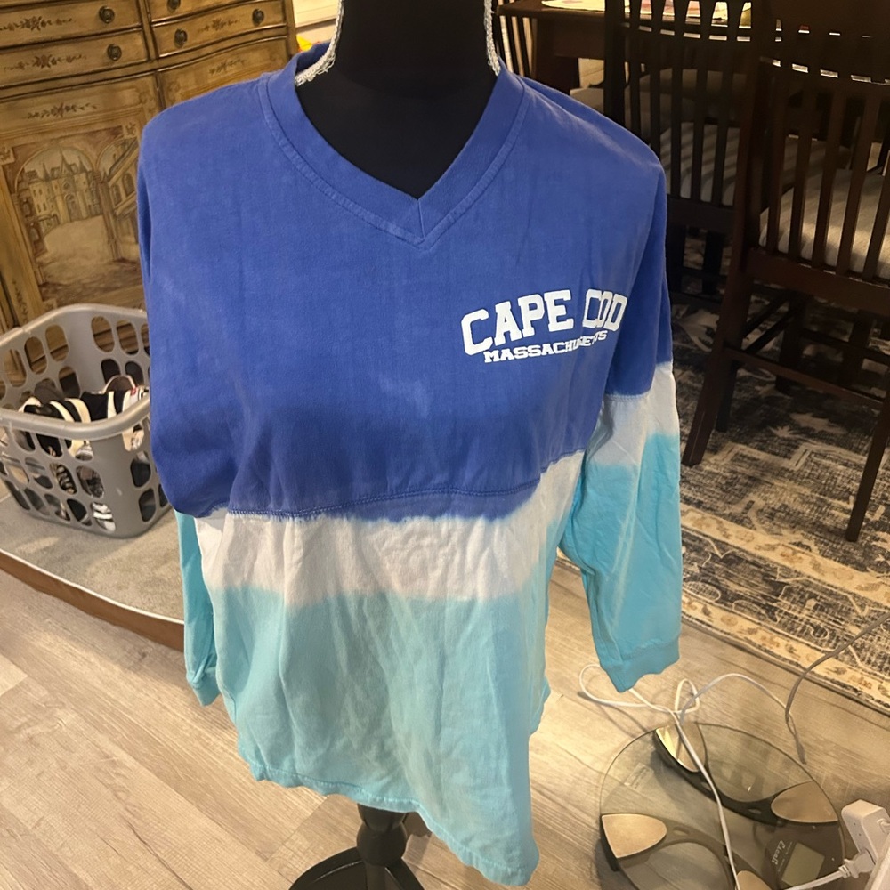Basix of America Blue V-Neck Sweatshirt Cape Cod